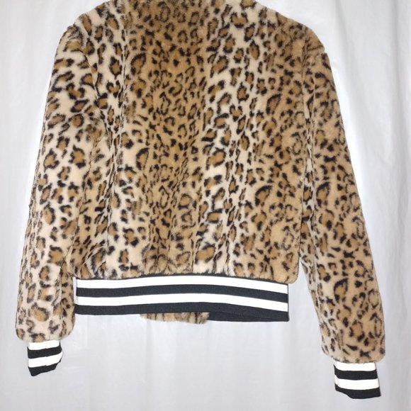 VIGOSS LEOPARD PRINT FAUX FUR BOMBER JACKET - Picture 2 of 11